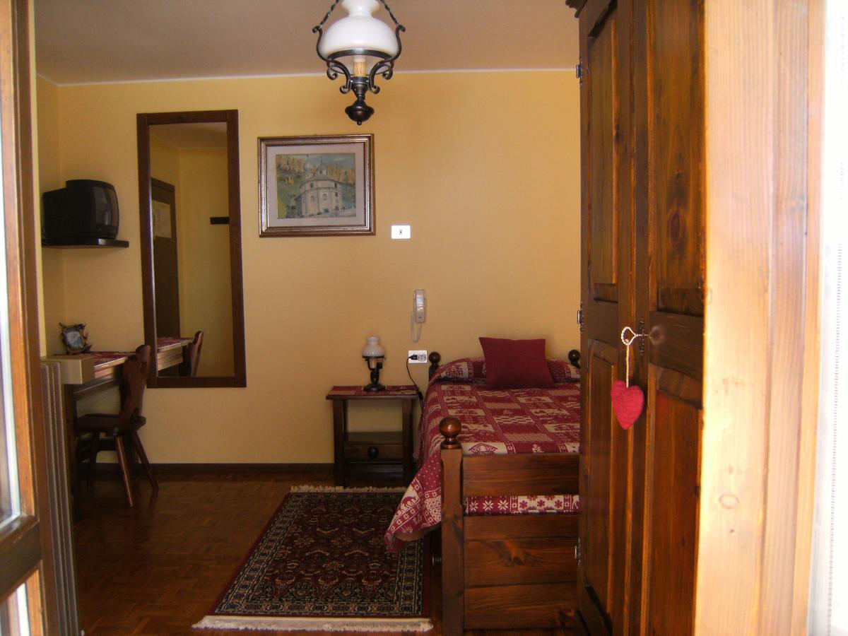 Albergo Thurwieser Santa Caterina Valfurva Habitación foto